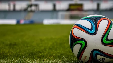 锡安29分8助，鹈鹕客场险胜森林狼