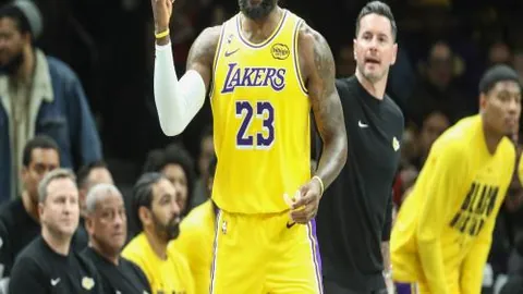 揭示角球奥秘，探寻世界杯边线战术的黄金法则！